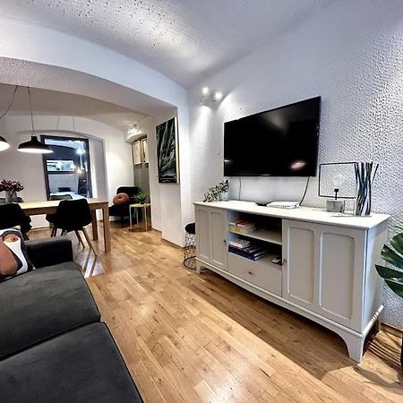 Charming Appartment 3-Min Walk To Old Town - Free Parking Ljubljana Kültér fotó